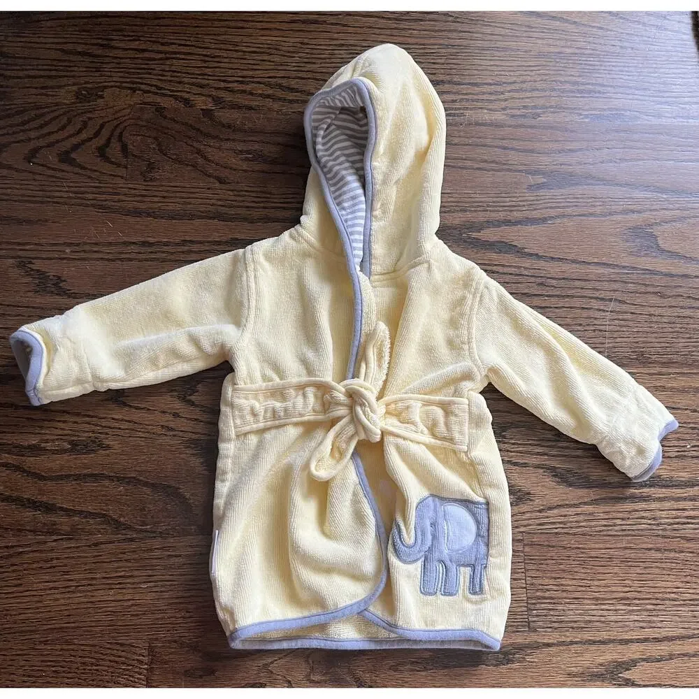 Carters baby boy/ girl bath hooded robe Sz. OS (0-9 mo) yellow elephant print